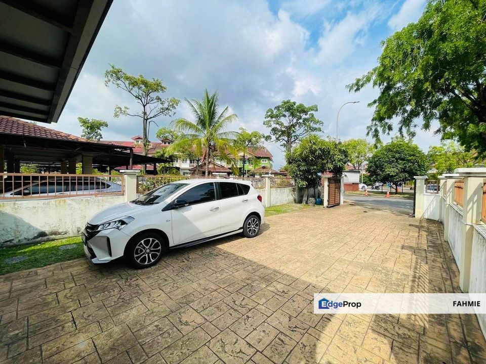 Tak mengadap rumah lain. Tanah luas 22x120. Jalan Kristal. Seksyen 7. Shah Alam. , Selangor, Shah Alam