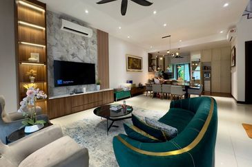 Isle of Botanica, Setia Eco Glades