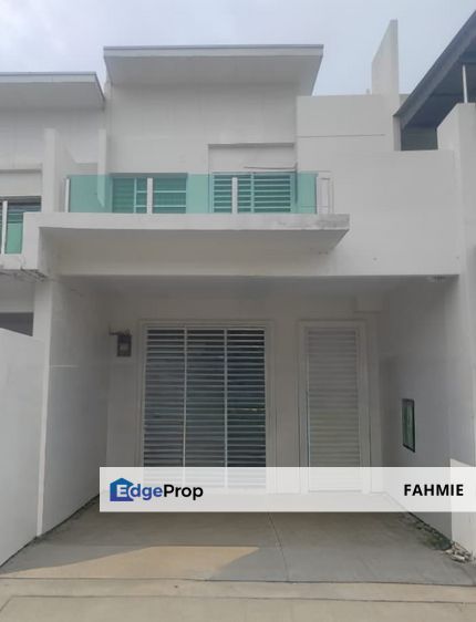 Murah. Freehold. Non bumi lot. Hijayu 3D. Bandar Sri Sendayan. Seremban. , Negeri Sembilan, Seremban