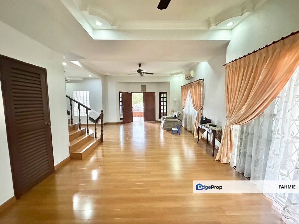 Fully renovated. Freehold. Taman Puncak Utama. Kajang. , Selangor, Kajang