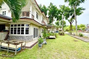 Perdana Lakeview East