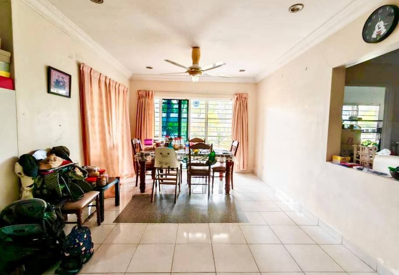 Perdana Lakeview East