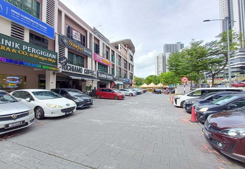 Plaza Wangsa Maju