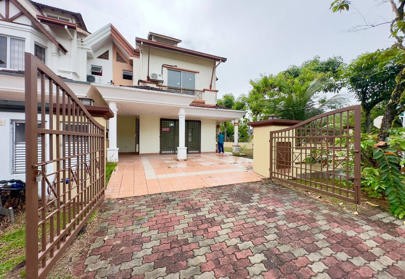 Jalan Spektrum U16 @ Taman Bukit Subang