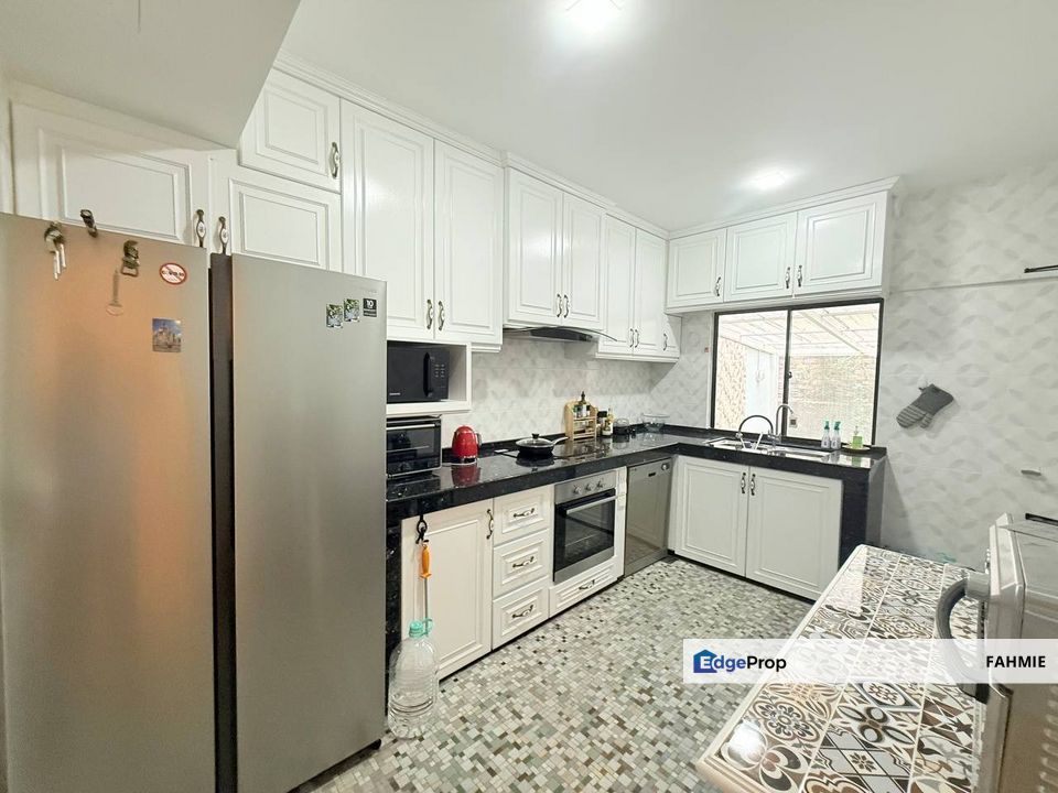 Freehold. Fully renovated. Taman Zooview. Ampang. , Selangor, Ampang