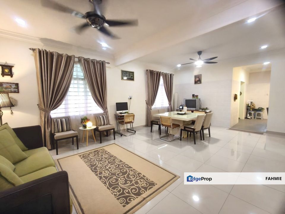 Fully renovated. Freehold. Jentayu. Bandar Enstek. Nilai. , Negeri Sembilan, Nilai