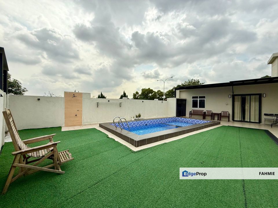 Corner lot with pool. Taman Sri Andalas. Klang. , Selangor, Klang