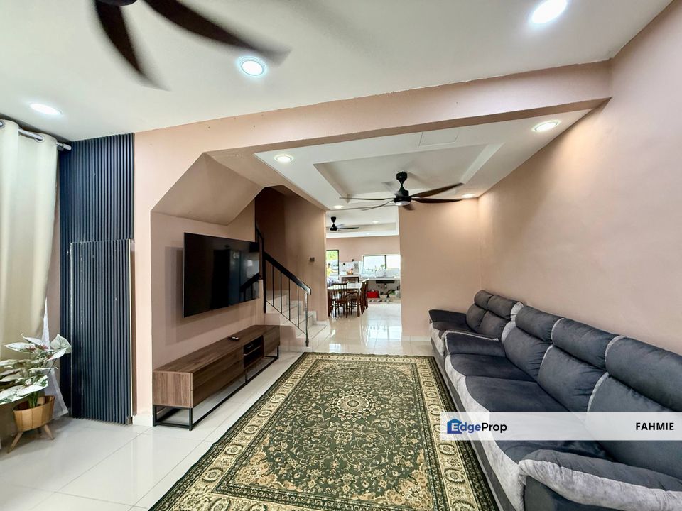 Corner lot with pool. Taman Sri Andalas. Klang. , Selangor, Klang