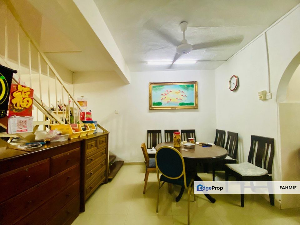 Freehold. Non bumi lot. Jalan J. Taman Melawati. , Selangor, Gombak