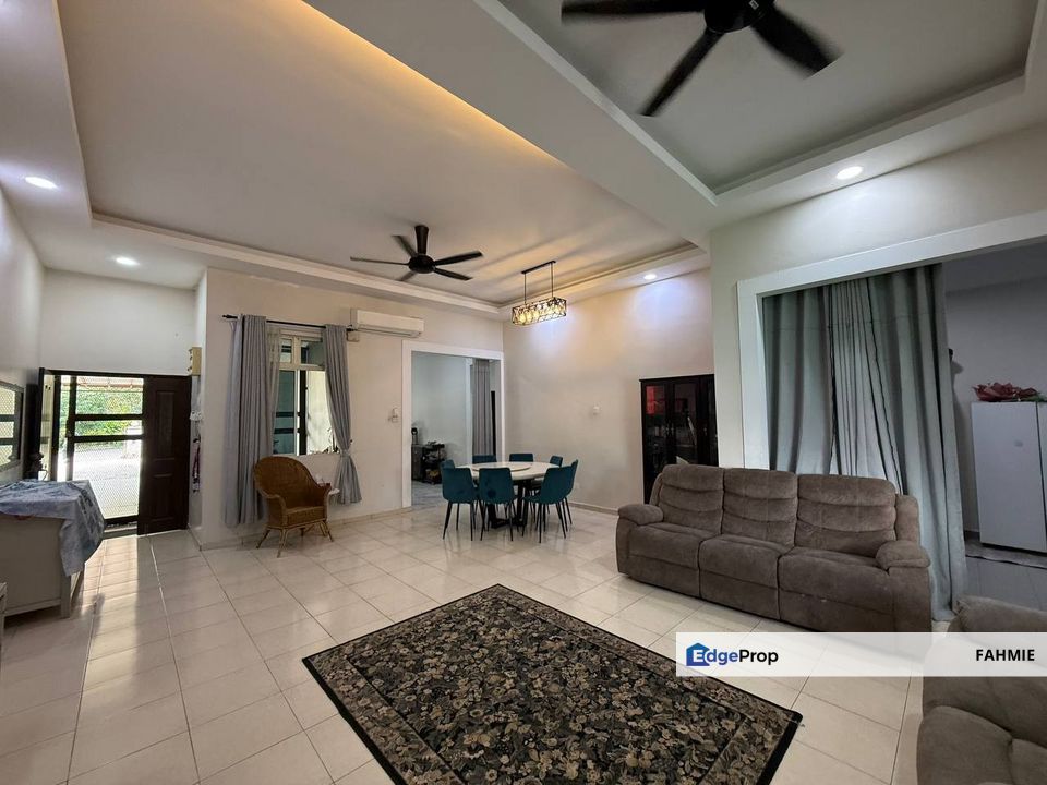 Freehold. Tanah luas 10,010 sqft. Idaman Villa. Bandar Sri Sendayan. Seremban. , Negeri Sembilan, Seremban