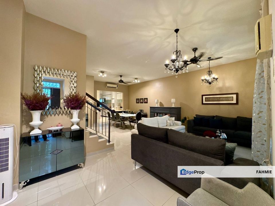 Fully renovated. Tak mengadap rumah lain. Sutera Damansara Ria. Damansara Damai., Selangor, Damansara Damai