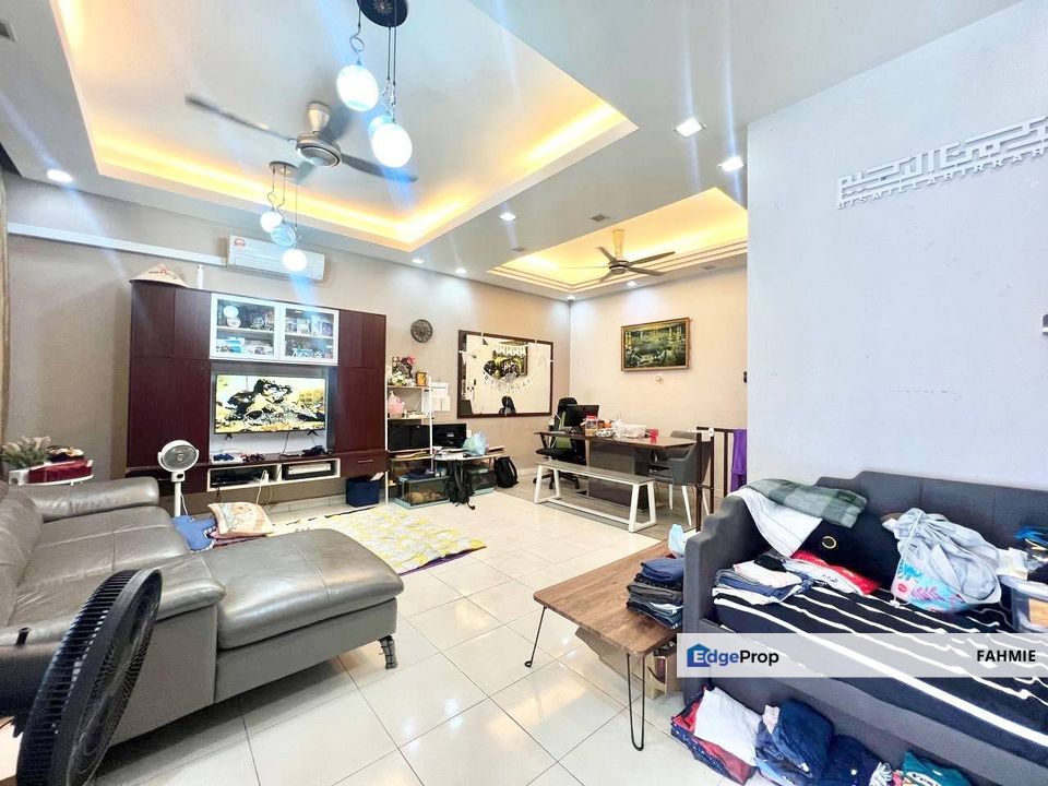 Fully renovated. Ilham 2. Alam Sari. Bangi. , Selangor, Bangi