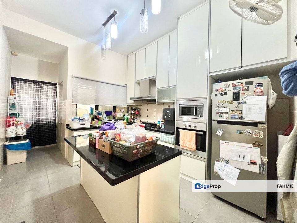 Fully renovated. Ilham 2. Alam Sari. Bangi. , Selangor, Bangi