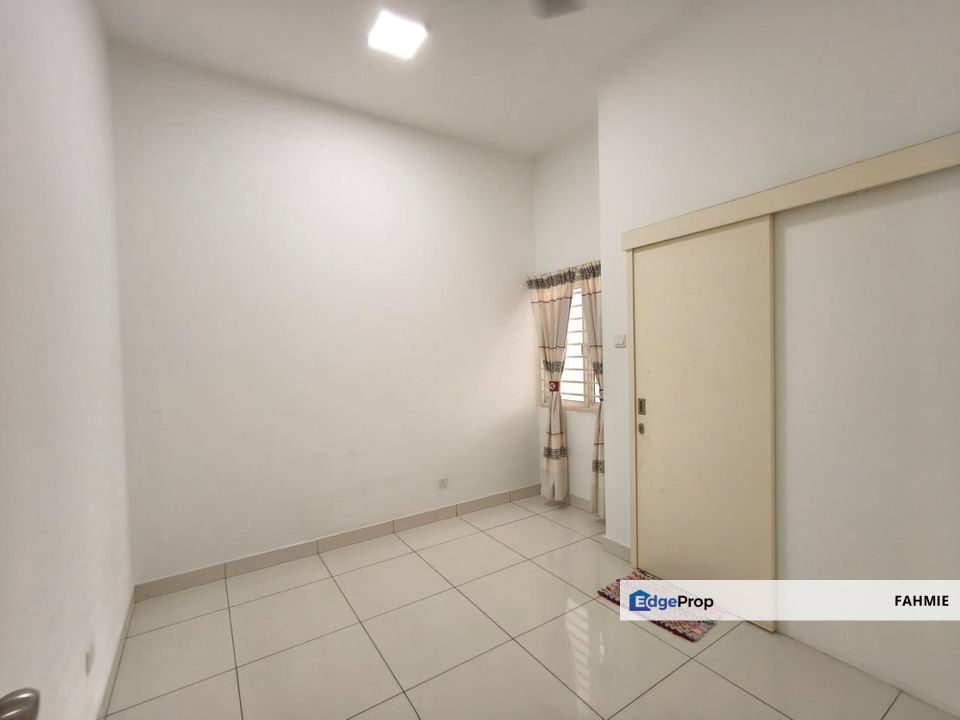 Cheapest. Not facing other house. Freehold. Non bumi lot. Laman Azalea. Nilai Impian. Nilai. , Negeri Sembilan, Nilai