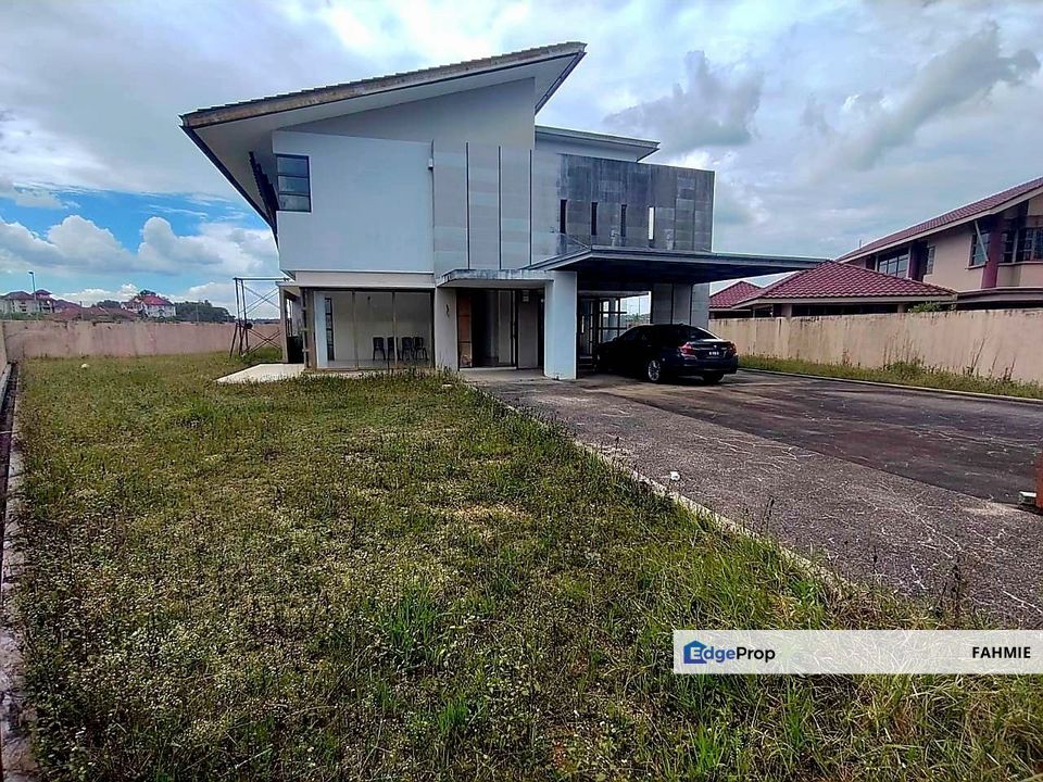 Freehold. Banyan Close. Bandar Bukit Mahkota. Bangi. , Selangor, Bangi