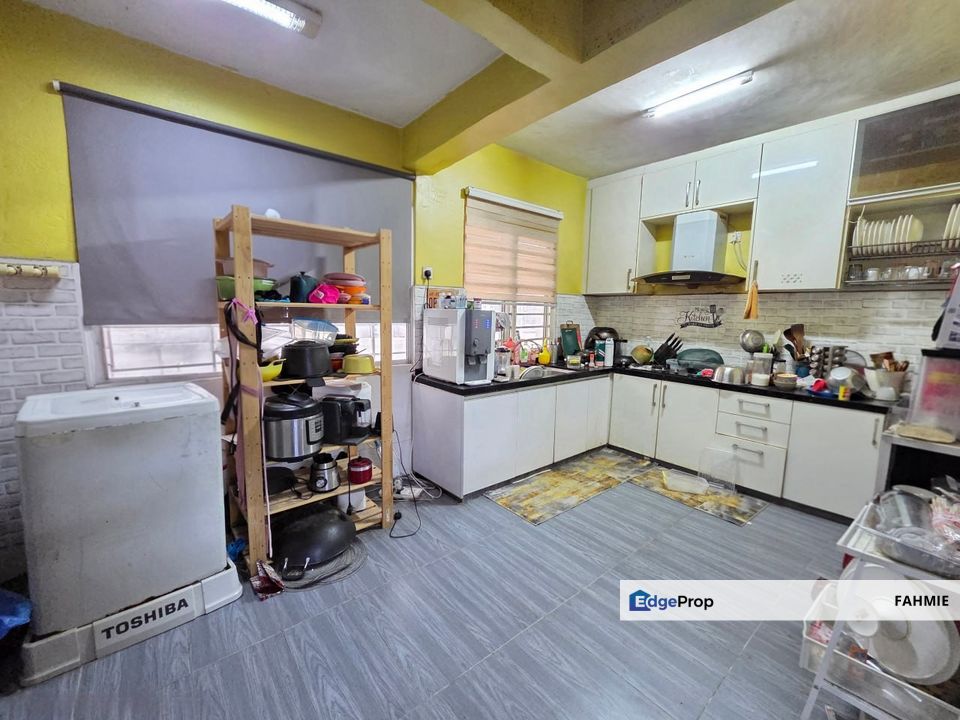 Freehold. Desaku 2 Condominium. Taman Melawati. , Kuala Lumpur, Taman Melawati