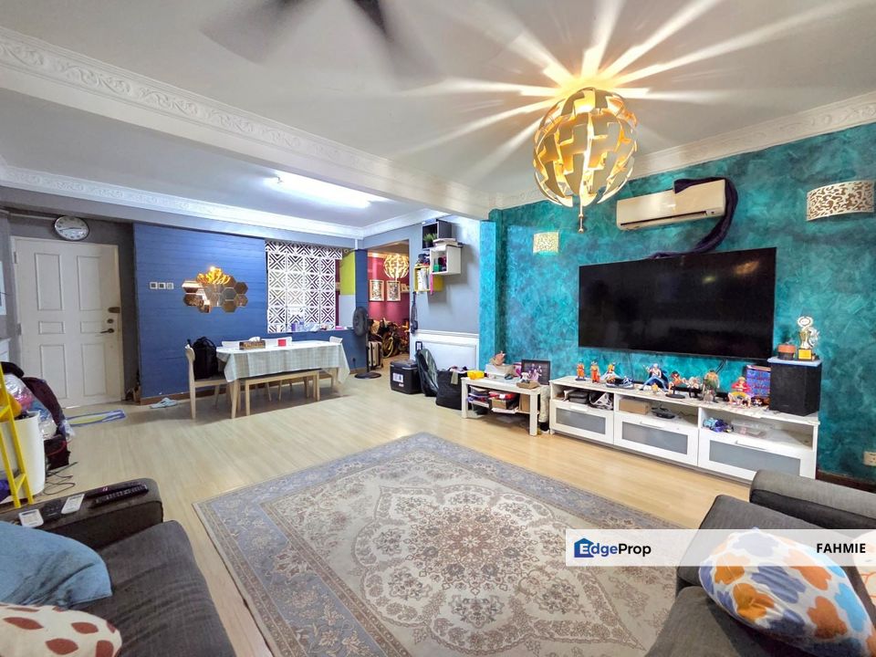 Freehold. Desaku 2 Condominium. Taman Melawati. , Kuala Lumpur, Taman Melawati