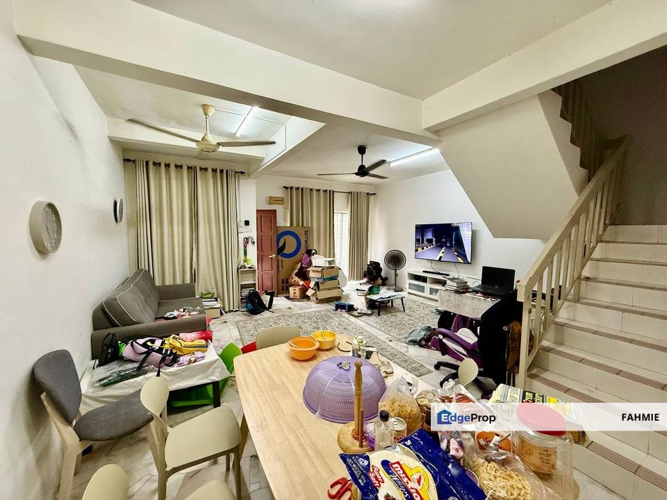 End lot. Freehold. Taman Universiti. Bangi. , Selangor, Bangi