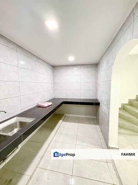 Fully renovated. Non bumi lot. PJS 6. Petaling Jaya. , Selangor, Petaling Jaya