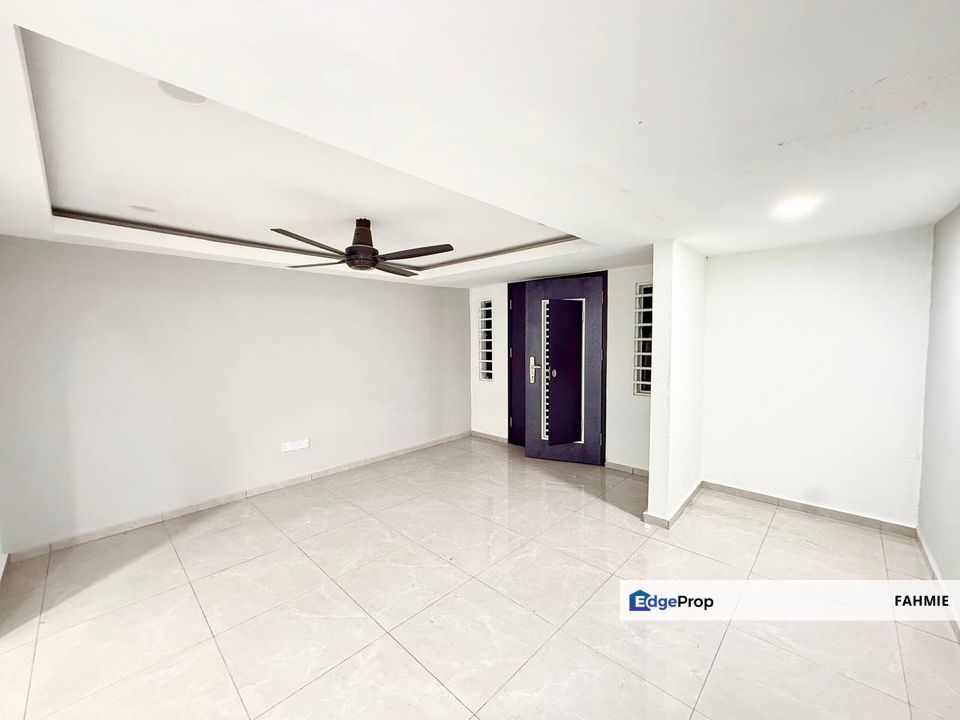 Fully renovated. Non bumi lot. PJS 6. Petaling Jaya. , Selangor, Petaling Jaya