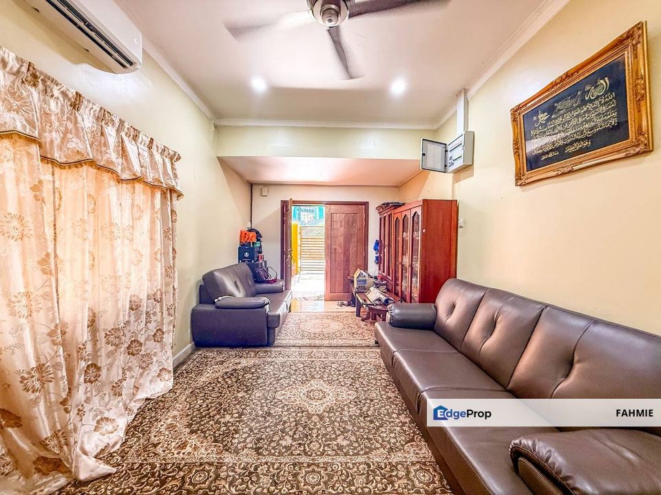 Mengadap masjid. End lot. Freehold. Taman Sri Melati. Selayang. , Selangor, Selayang