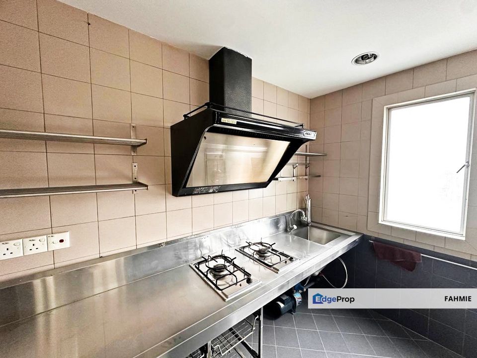 Freehold. Level 1. Desaku Condominium. Taman Melawati. , Kuala Lumpur, Taman Melawati