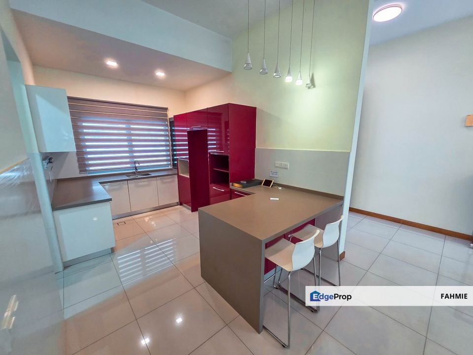 Not facing other house. Freehold. Schumann Symphony Hills. Cyberjaya. , Selangor, Cyberjaya