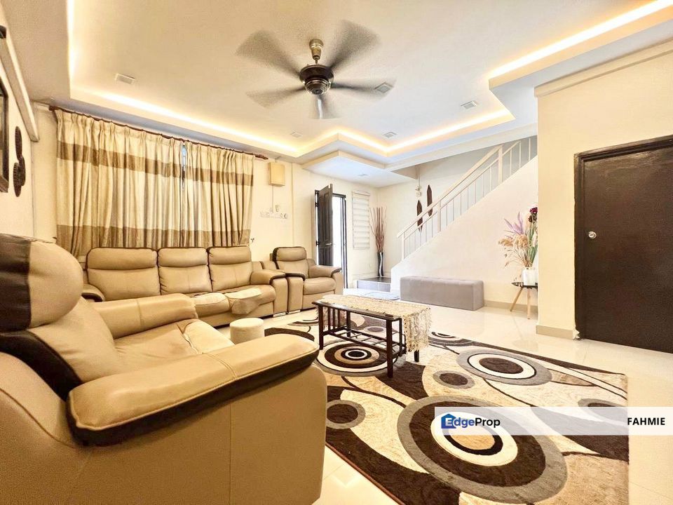 Fully renovated. Non bumi lot. SP 4. Bandar Saujana Putra. Kuala Langat. , Selangor, Kuala Langat