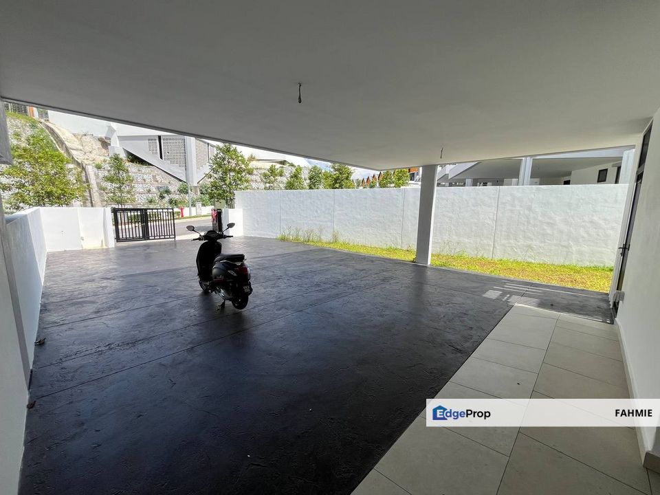 Not facing other house. End lot. Freehold. East 57. Taman Melawati. , Kuala Lumpur, Taman Melawati