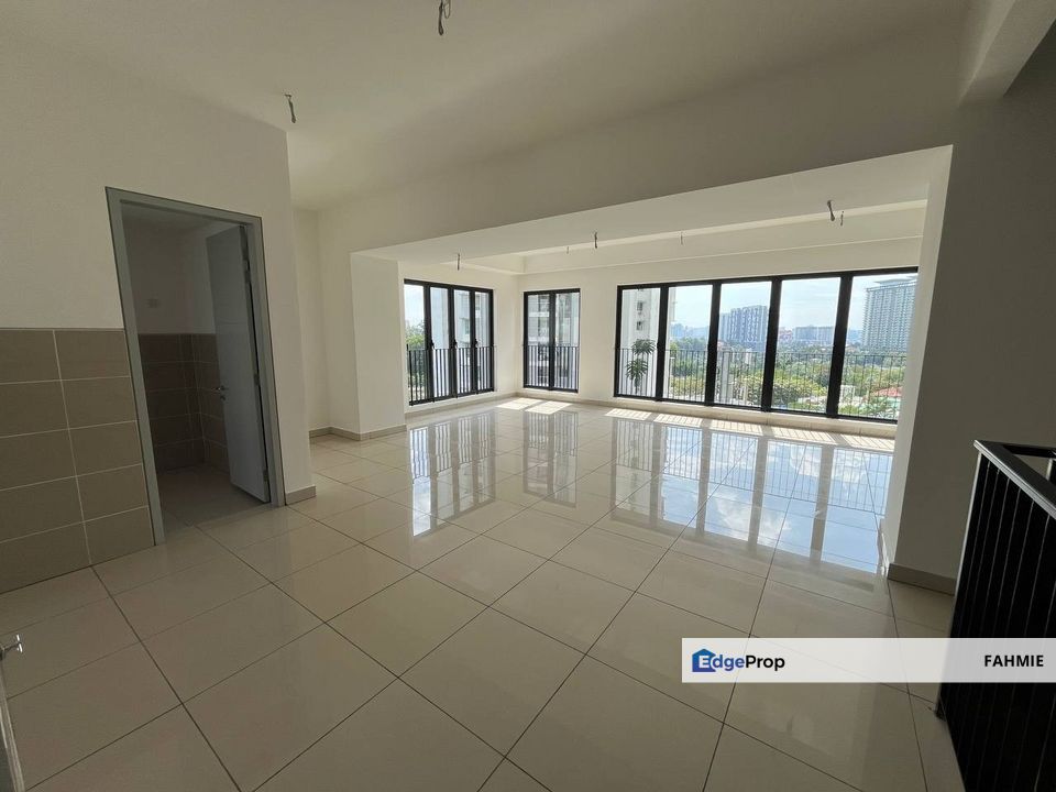 Not facing other house. End lot. Freehold. East 57. Taman Melawati. , Kuala Lumpur, Taman Melawati