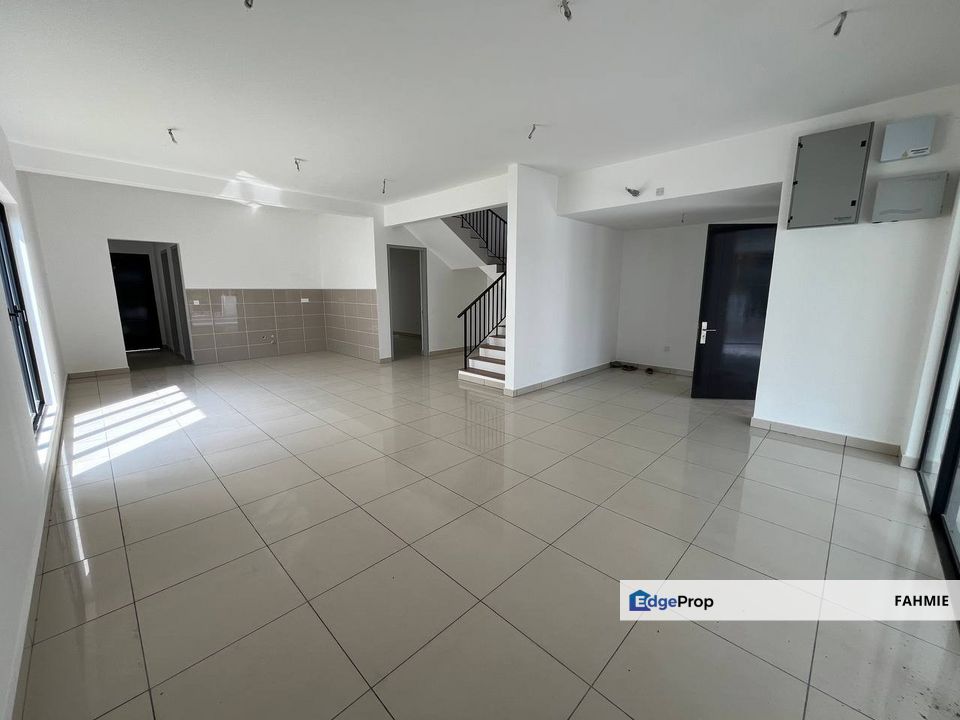 Corner lot. Freehold. East 57. Taman Melawati. , Kuala Lumpur, Taman Melawati