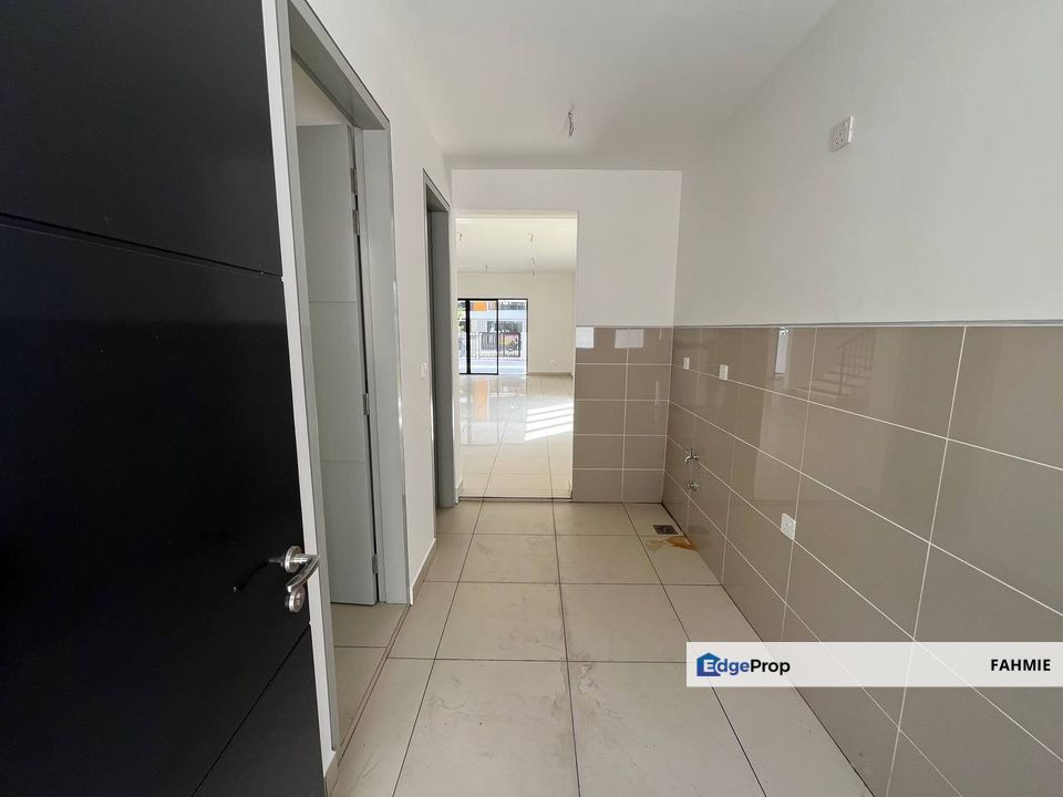 Corner lot. Freehold. East 57. Taman Melawati. , Kuala Lumpur, Taman Melawati