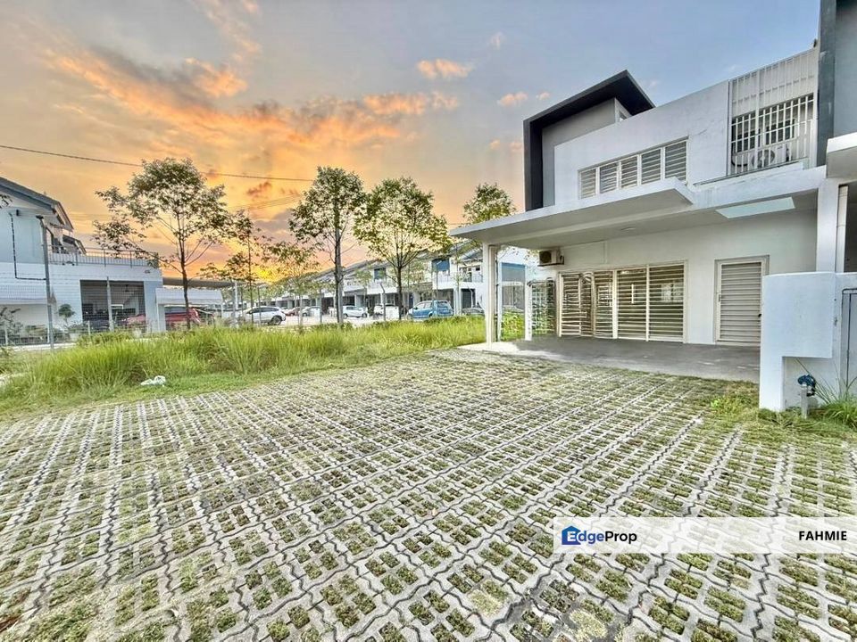 Cheapest. Corner lot. Non bumi lot. Casa Green. Cybersouth. Dengkil. , Selangor, Cyberjaya