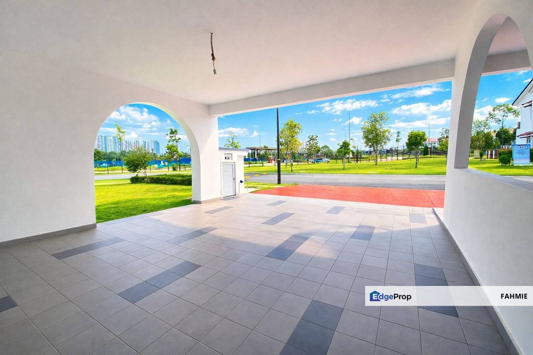 Corner lot. Not facing other house. Freehold. Setia Safiro. Cyberjaya. , Selangor, Cyberjaya