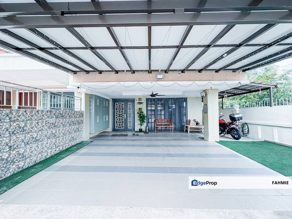 Fully renovated. End lot. Freehold. Taman Indah Gemilang. Batu Caves. , Selangor, Batu Caves 