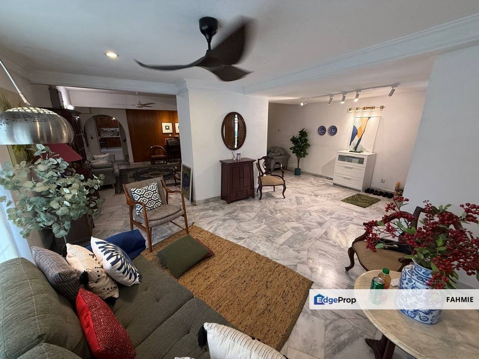 Fully renovated. Corner lot. AU 2. Keramat. , Selangor, Gombak