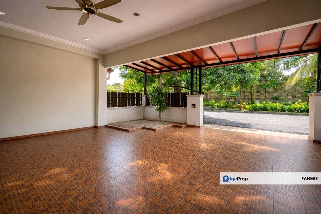 Not facing other house. Freehold. SS 12. Subang Jaya. , Selangor, Subang Jaya