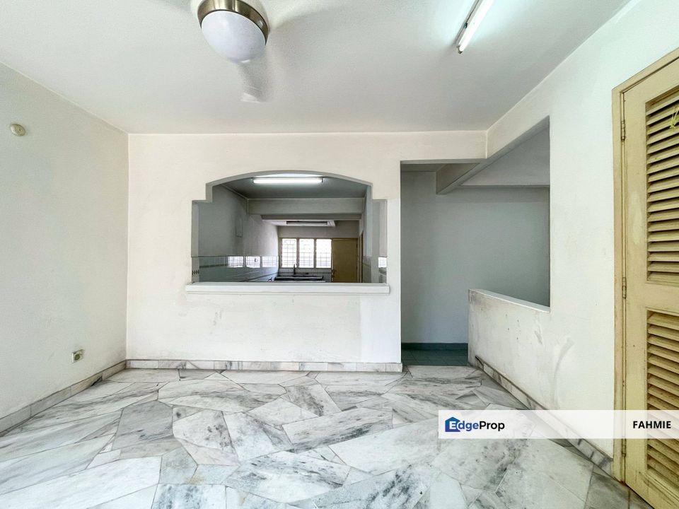 Freehold. USJ 20. Subang Jaya., Selangor, USJ