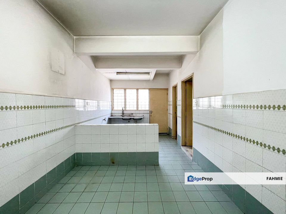 Freehold. USJ 20. Subang Jaya., Selangor, USJ