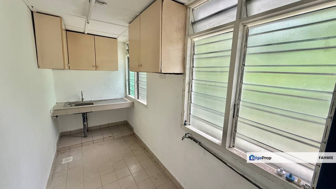 Tak mengadap rumah lain. Taman TAR. Ampang. , Selangor, Ampang