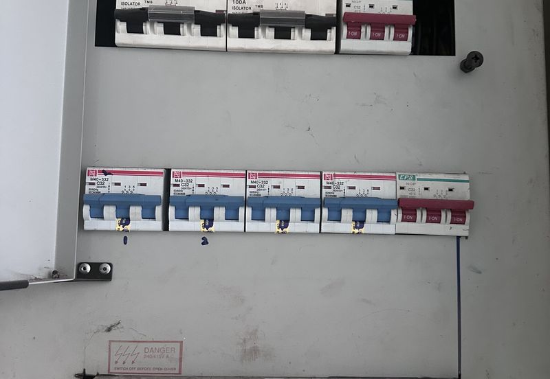 Warehouse cum Factory to Let