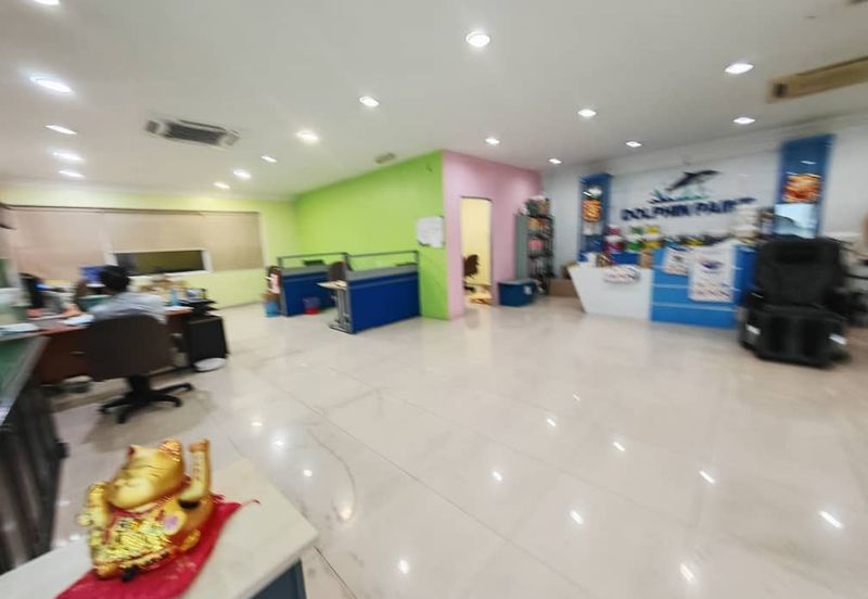 Warehouse cum Factory to Let