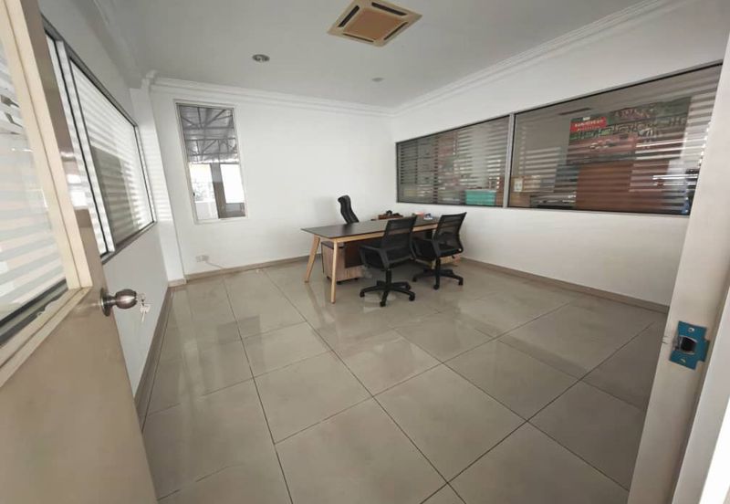 Warehouse cum Factory to Let