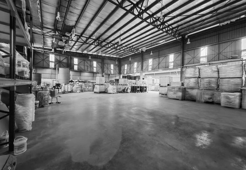 Warehouse cum Factory to Let