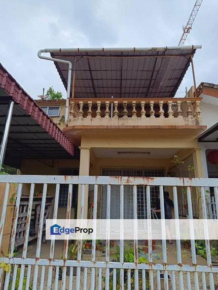 2.5 storey terrace end lot in Taman Baiduri (near SK Puteri School) - nonbumi for sale below RM320,000. Freehold, Negeri Sembilan, Seremban