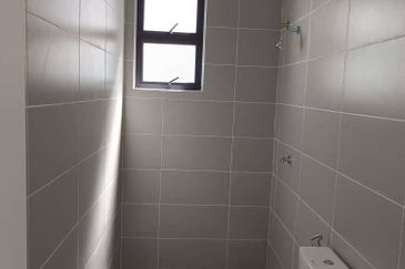 BRAND NEW DOUBLE STOREY SEMIDETACHED WITH GATED GUARDED COMMUNITY IN RASAH KEMAYAN - FACING NO HOUSE