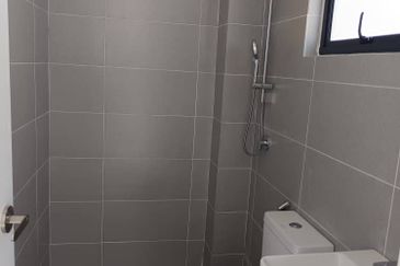 BRAND NEW DOUBLE STOREY SEMIDETACHED WITH GATED GUARDED COMMUNITY IN RASAH KEMAYAN - FACING NO HOUSE