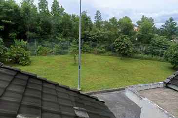 TAMAN BUKIT CHEMARA(CHEMARA HILL)