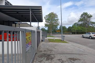 TAMAN BUKIT CHEMARA(CHEMARA HILL)