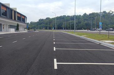 IKON - Brand new double and 3 storey lifestyle shops - in the centre of Seremban 2. Received keys in May and June 2025